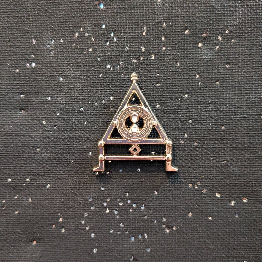 Epic Universe Blind Box Time Turner Pin